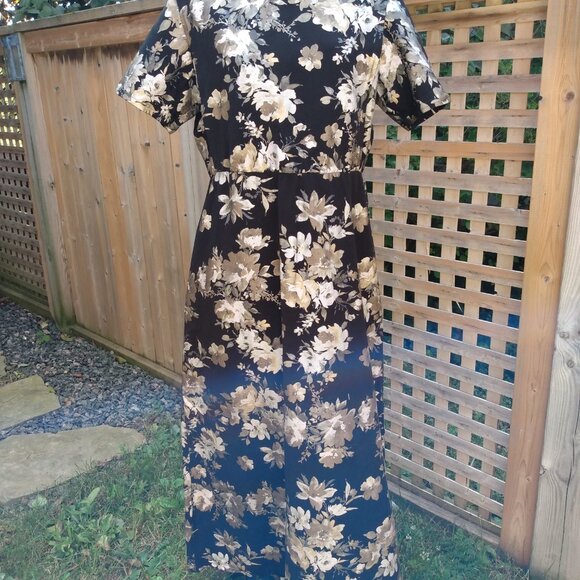 Amish Mennonite Cape Dress 40" Bust 34" Waist Black Gold Silver Metallic Formal - Picture 4 of 7